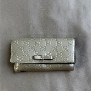 Gucci Metallic Gold Wallet (Please Read description)